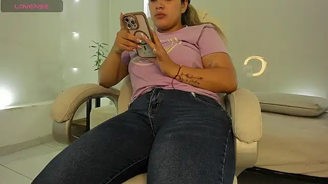 julietha taylor online show from 10, 9, 2025