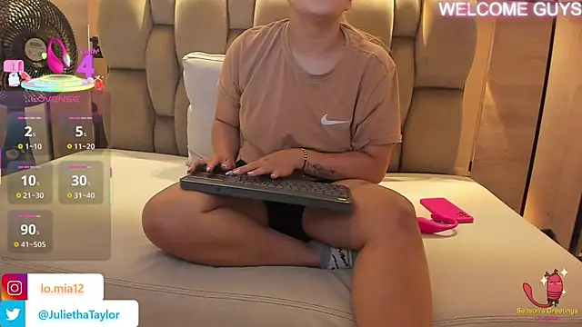 julietha taylor online show from 15, 10, 2025