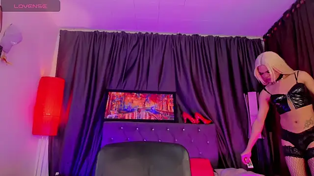 Gabyqueen70 online show from 8, 11, 2025