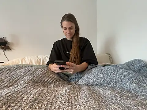 MissSwitch online show from 7, 1, 2025