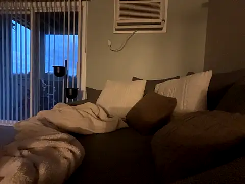 MissSwitch online show from 30, 10, 2025