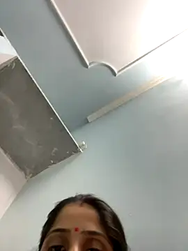 Snapshot of HotRiyacpl chatting on 28, 11, 2025 HotRiyacpl online show from 28, 11, 2025