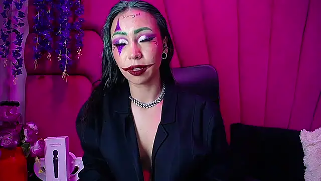 nathalia pink online show from 18, 10, 2025