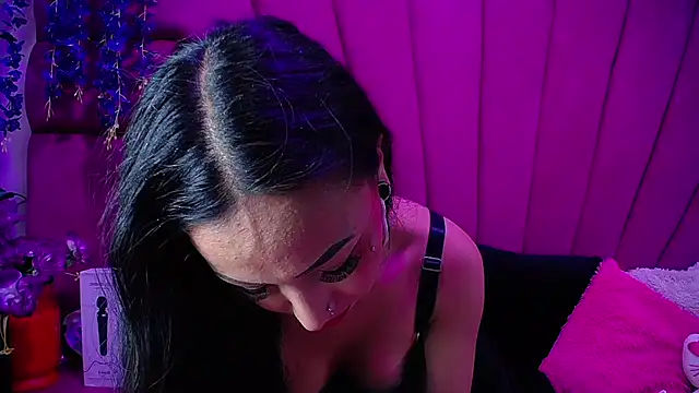 nathalia pink online show from 22, 10, 2025