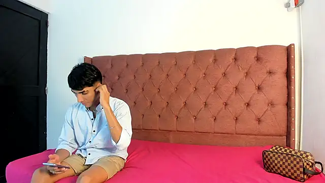 boys yourparty online show from 13, 10, 2025