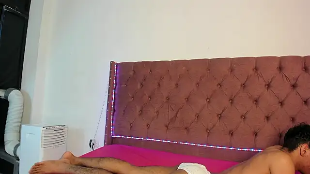 boys yourparty online show from 4, 3, 2026