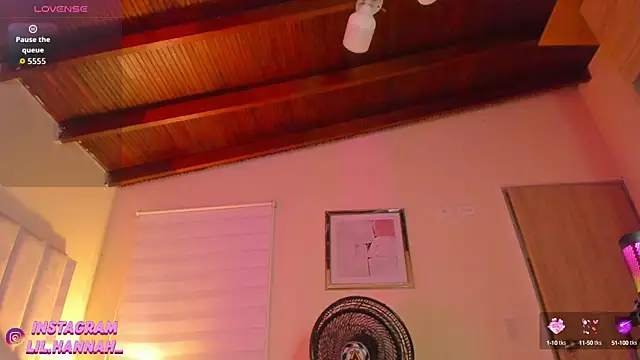 lil hanna18 online show from 26, 9, 2025