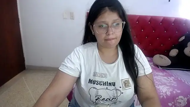 Snapshot of angel_barbie_1 chatting on 19, 6, 2026 angel barbie 1 online show from 19, 6, 2026