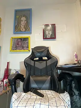 milena 23x online show from 25, 2, 2026