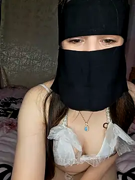 Snapshot of tia47 chatting on 12, 2, 2025 tia47 online show from 12, 2, 2025