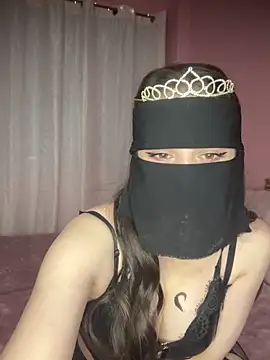 Snapshot of tia47 chatting on 6, 10, 2025 tia47 online show from 6, 10, 2025