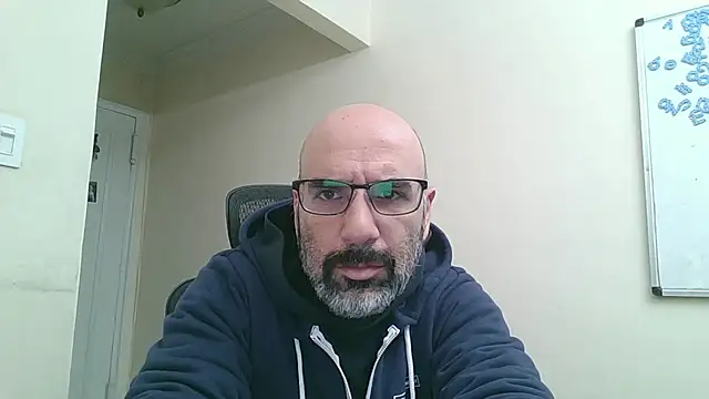 Snapshot of bear_russian_hunk chatting on 18, 3, 2025 bear russian hunk online show from 18, 3, 2025