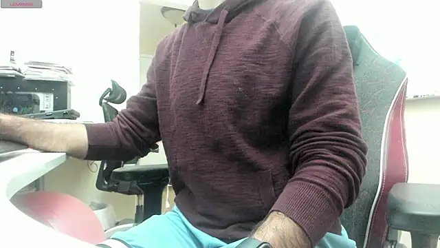 Snapshot of bear_russian_hunk chatting on 9, 10, 2025 bear russian hunk online show from 9, 10, 2025