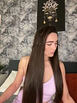 Snapshot of EmmaRosalie chatting on 2, 3, 2025 EmmaRosalie online show from 2, 3, 2025