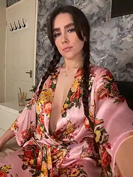 Snapshot of EmmaRosalie chatting on 23, 2, 2025 EmmaRosalie online show from 23, 2, 2025