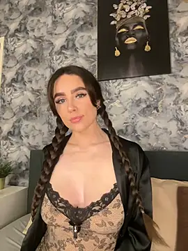 Snapshot of EmmaRosalie chatting on 24, 2, 2025 EmmaRosalie online show from 24, 2, 2025