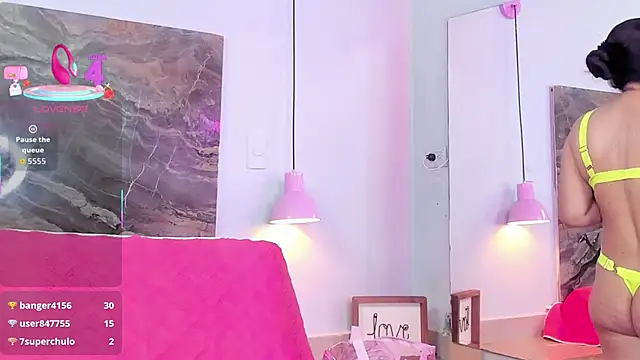 Snapshot of Yaya____11 chatting on 21, 10, 2025 Yaya 11 online show from 21, 10, 2025