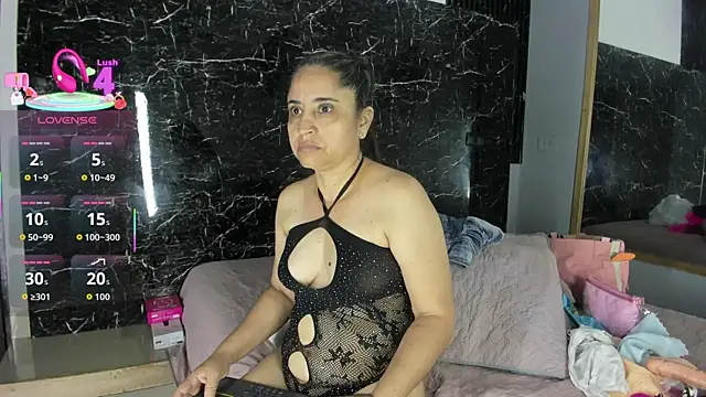 Snapshot of Yaya____11 chatting on 14, 12, 2025 Yaya 11 online show from 14, 12, 2025