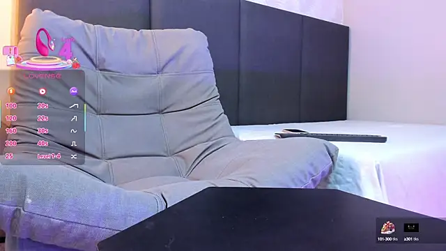 SophieHarris  online show from 15, 9, 2025