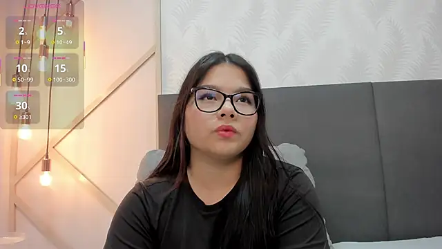 SophieHarris  online show from 25, 2, 2026