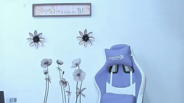 Snapshot of AnneGagner chatting on 3, 1, 2025 AnneGagner online show from 3, 1, 2025
