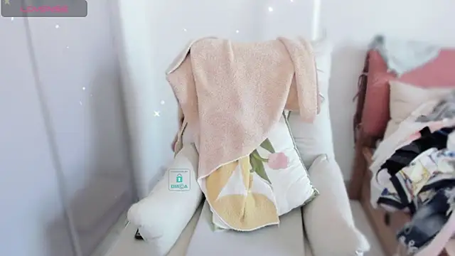 Snapshot of icha-icha chatting on 5, 12, 2025 icha-icha online show from 5, 12, 2025