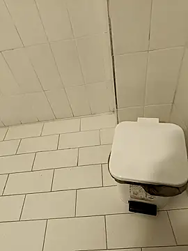 Kalia Cross online show from 22, 9, 2025