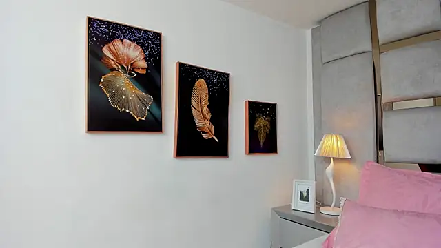 AmbarJensen online show from 4, 11, 2025