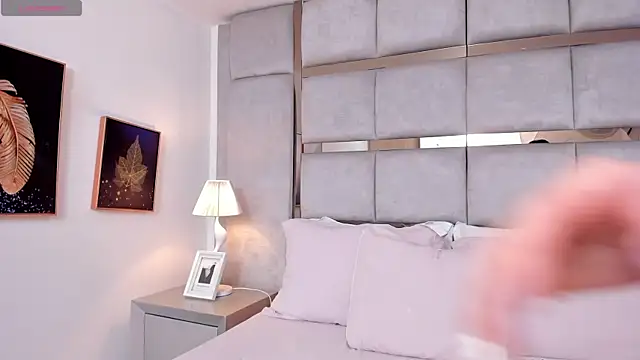 AmbarJensen online show from 8, 3, 2025