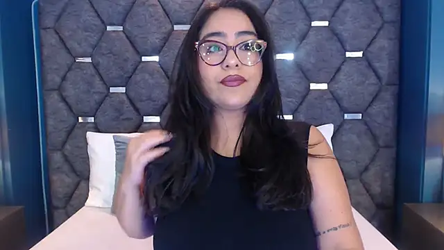 DevonPiers online show from 10, 9, 2025