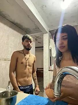 Snapshot of Rouuus12 chatting on 4, 2, 2026 Rouuus12 online show from 4, 2, 2026