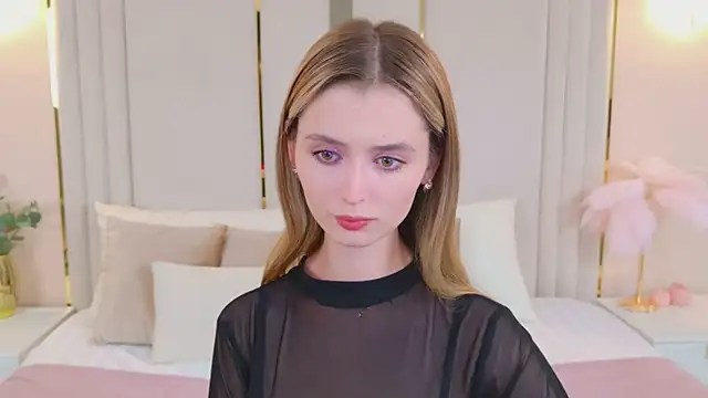 MarybethSnow online show from 18, 9, 2025