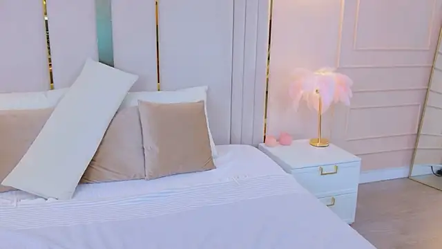 MarybethSnow online show from 9, 4, 2026