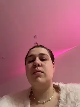 SuzieMurray online show from 12, 11, 2025