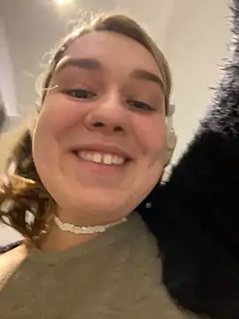 SuzieMurray online show from 26, 2, 2025