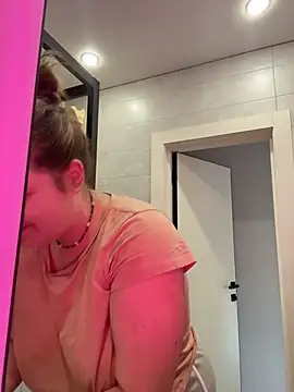 SuzieMurray online show from 16, 11, 2025