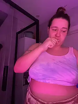 SuzieMurray online show from 28, 11, 2025