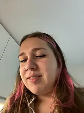 SuzieMurray online show from 24, 9, 2025