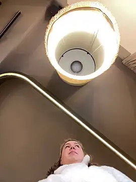 SuzieMurray online show from 18, 2, 2025