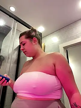 SuzieMurray online show from 28, 9, 2025