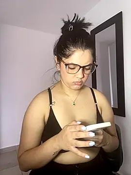 kimberlyhills1 online show from 16, 10, 2025