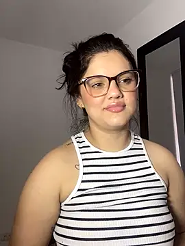 kimberlyhills1 online show from 20, 10, 2025