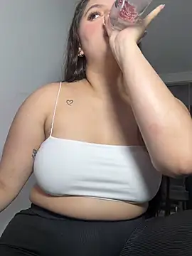 kimberlyhills1 online show from 7, 3, 2025