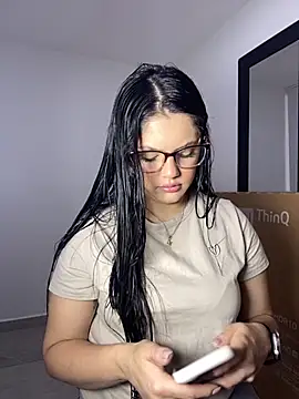 kimberlyhills1 online show from 24, 10, 2025