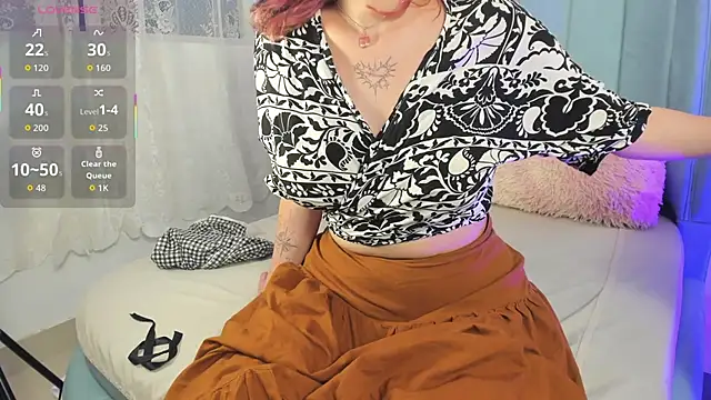 Snapshot of AlexaFoxy18 chatting on 26, 10, 2025 AlexaFoxy18 online show from 26, 10, 2025