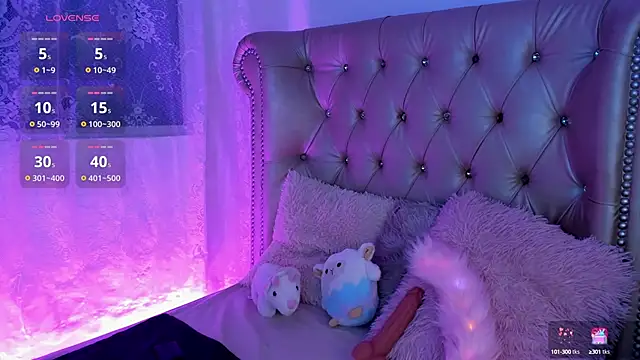 Snapshot of AlexaFoxy18 chatting on 12, 3, 2025 AlexaFoxy18 online show from 12, 3, 2025