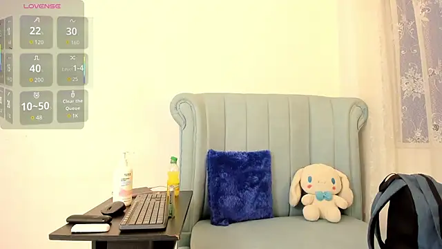 Snapshot of AlexaFoxy18 chatting on 28, 11, 2025 AlexaFoxy18 online show from 28, 11, 2025