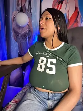 Snapshot of Im_Little chatting on 28, 10, 2025 Im Little online show from 28, 10, 2025