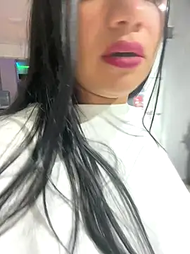 Snapshot of Im_Little chatting on 14, 10, 2025 Im Little online show from 14, 10, 2025