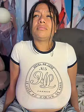 Snapshot of Im_Little chatting on 5, 7, 2026 Im Little online show from 5, 7, 2026